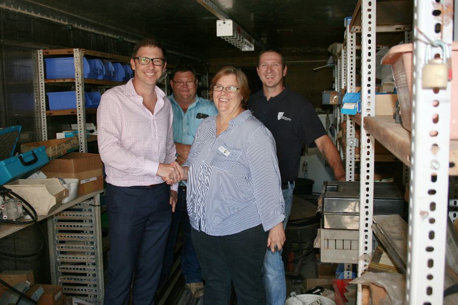 Downer chips in for Gladstone tradies Downer chips in for Gladstone tradies