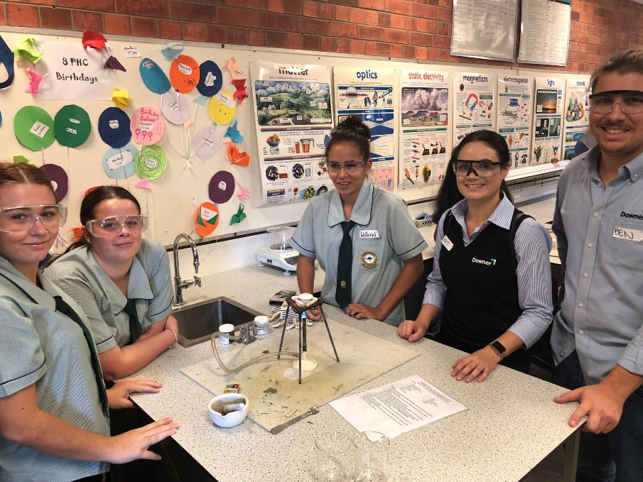 Teaching STEM to schoolkids